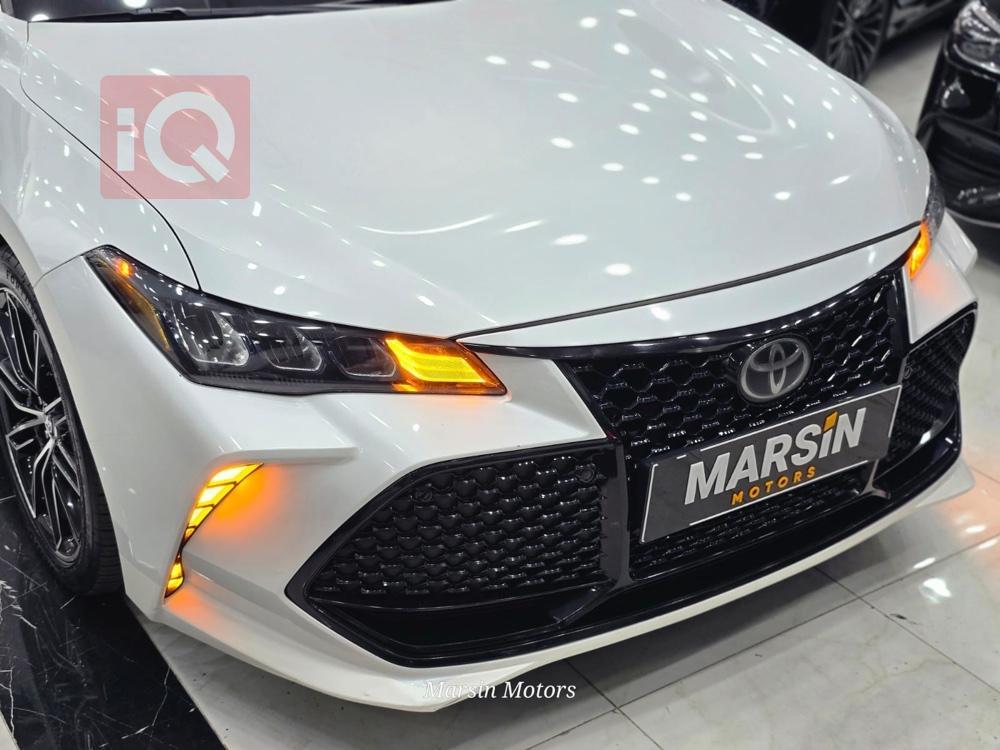 تويوتا أفالون